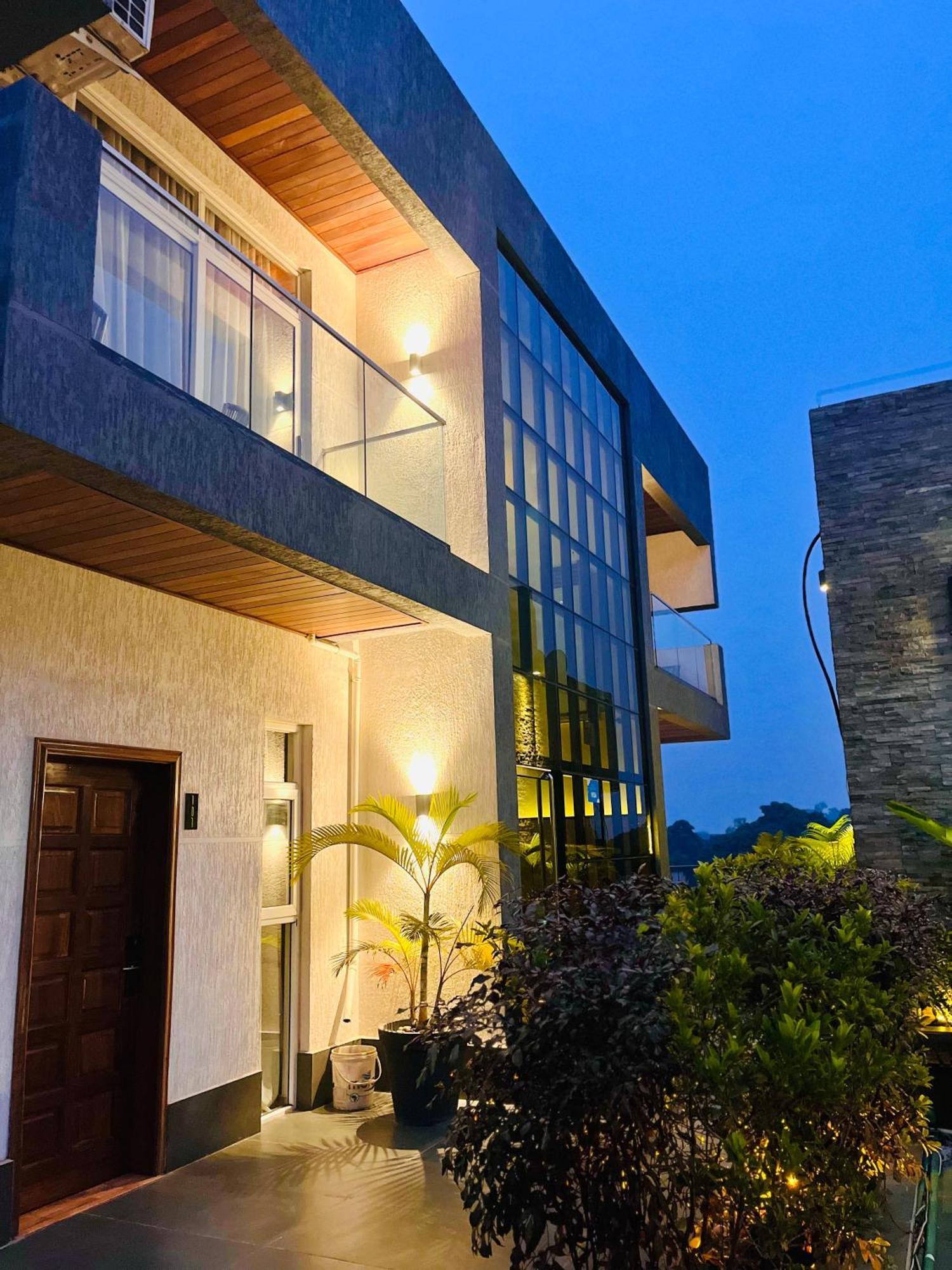 H&H Hotel Kinshasa Ngoại thất bức ảnh