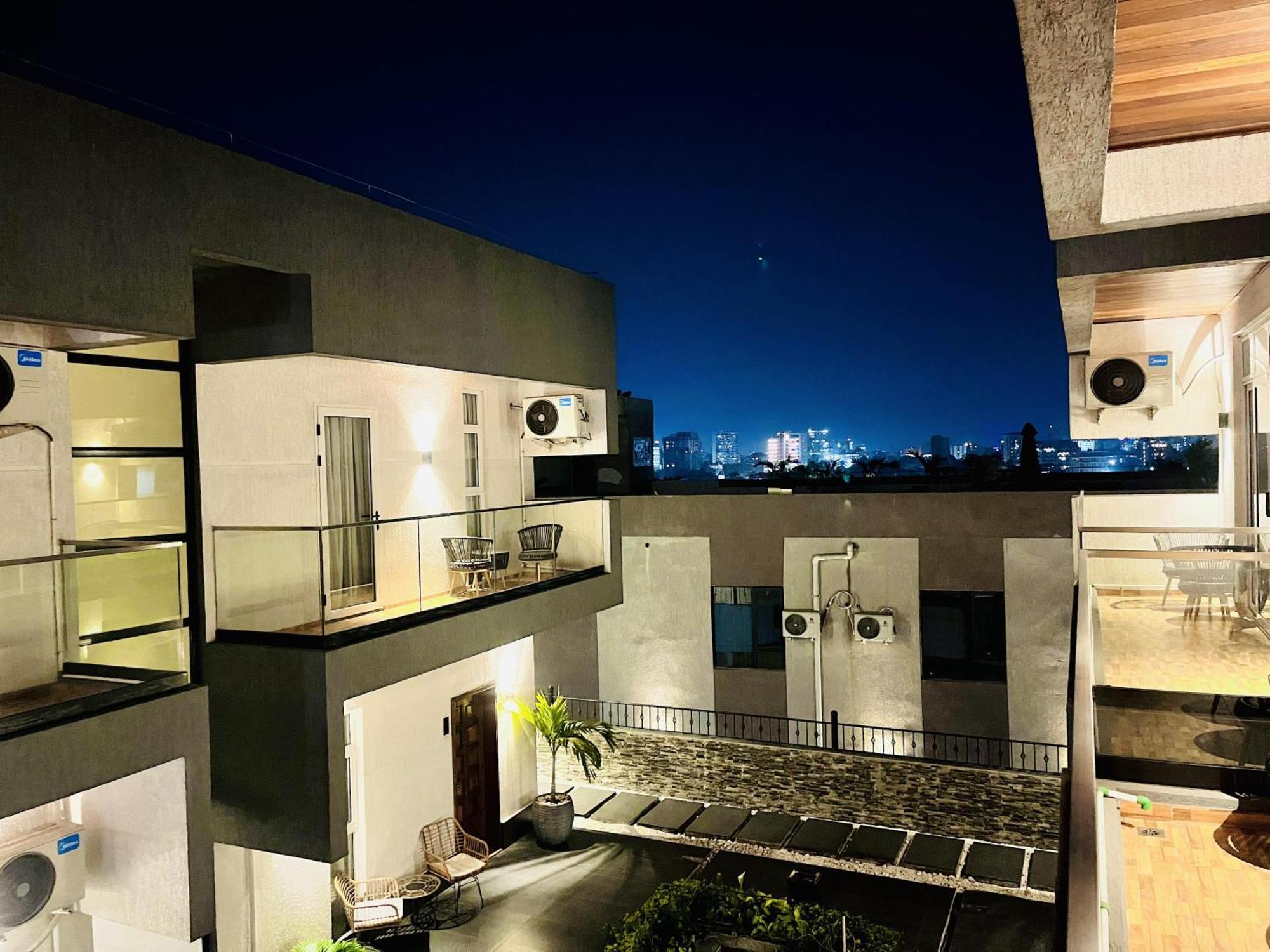 H&H Hotel Kinshasa Ngoại thất bức ảnh